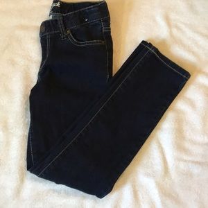 NWOT girls dark wash skinny jeans